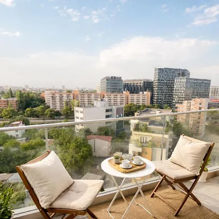 Apartment River View *